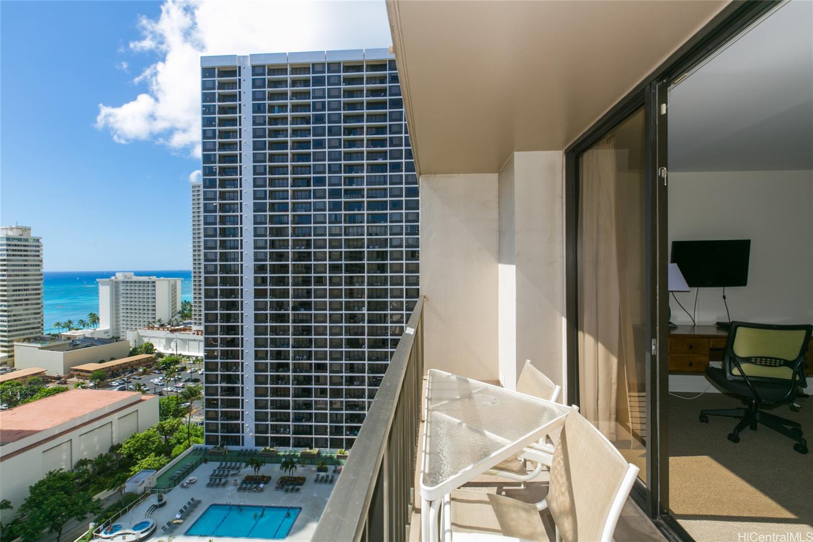 229 Paoakalani Ave Honolulu - Rental - photo 10 of 22