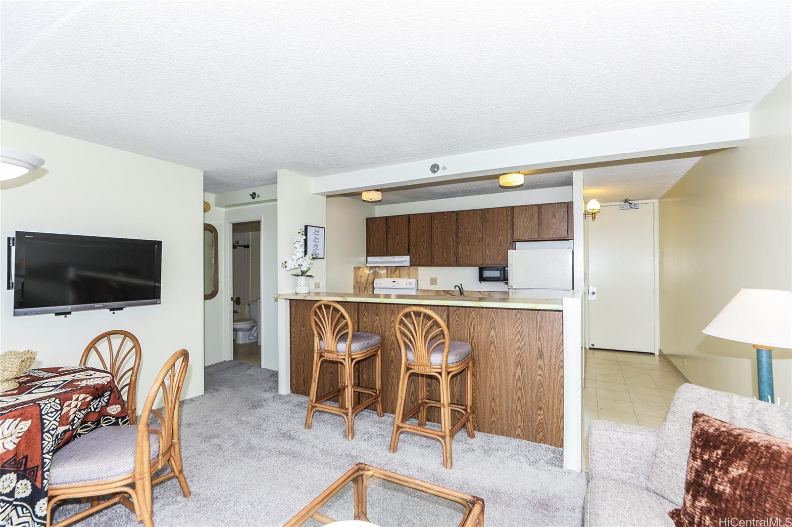 Waikiki Sunset condo # 2206, Honolulu, Hawaii - photo 2 of 18