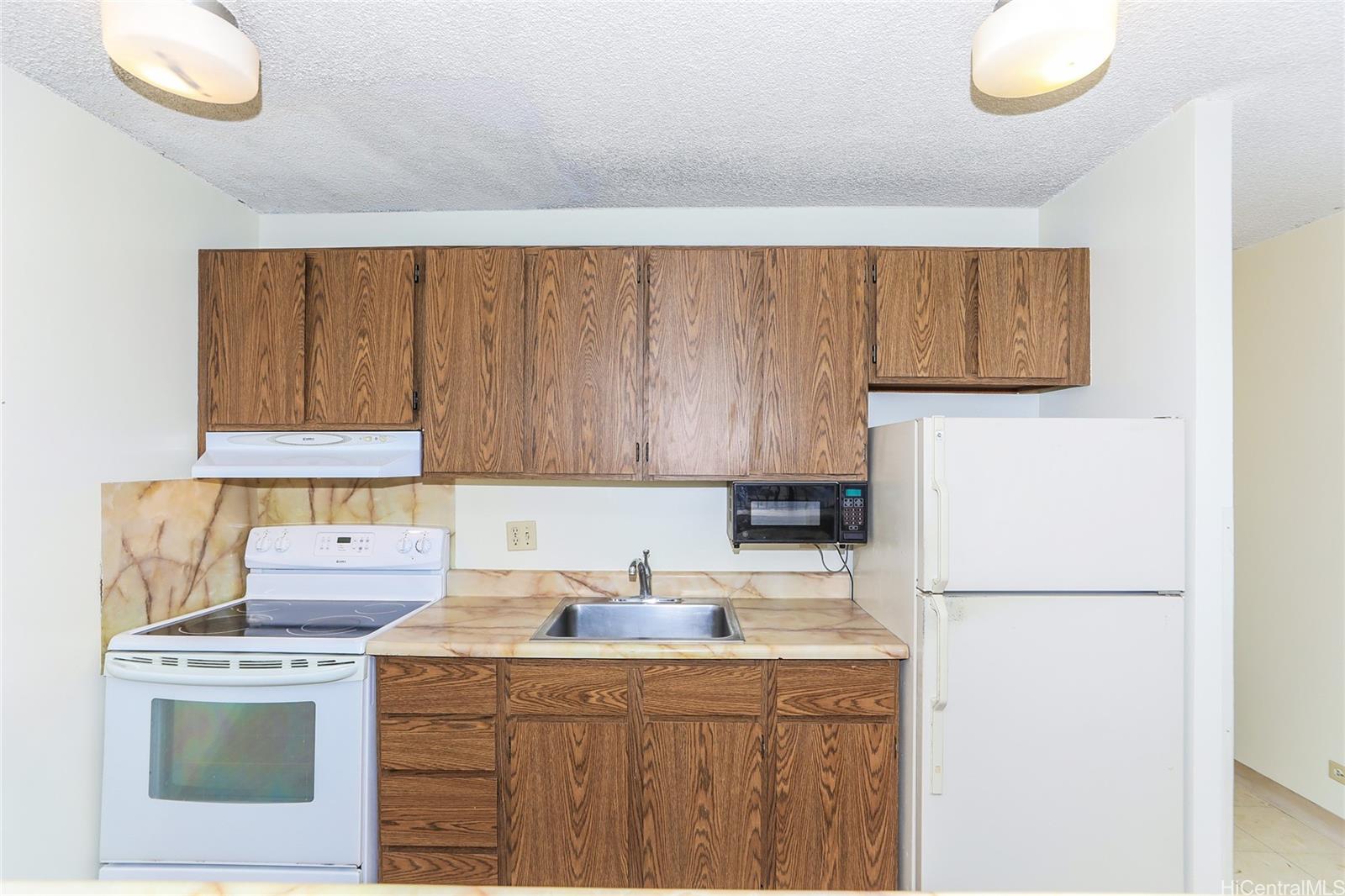 Waikiki Sunset condo # 2206, Honolulu, Hawaii - photo 5 of 18