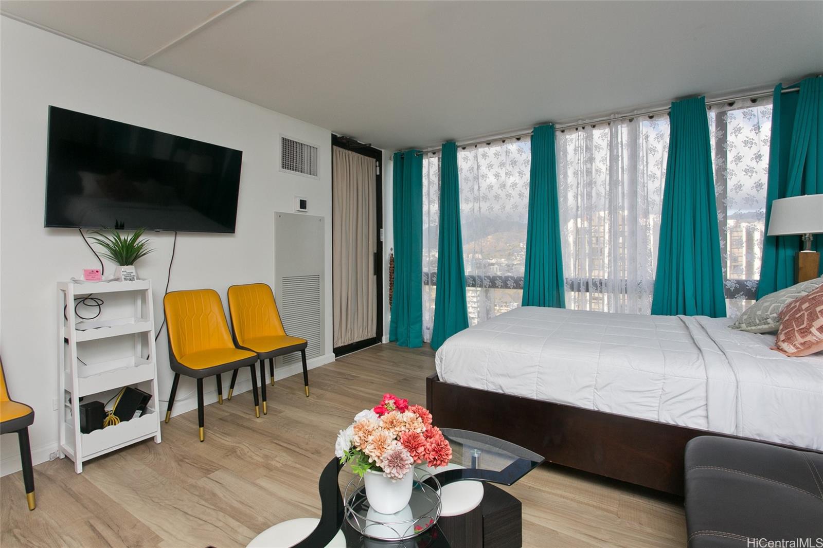 Waikiki Sunset condo # 2305(NUC), Honolulu, Hawaii - photo 2 of 12