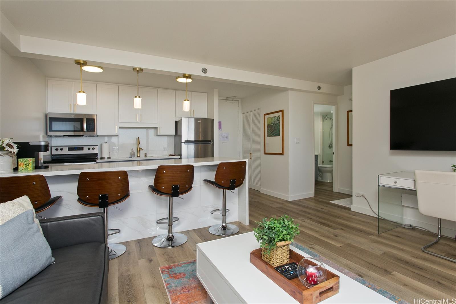 Waikiki Sunset condo # 2808(NUC), Honolulu, Hawaii - photo 3 of 16