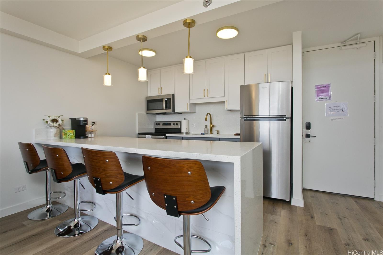 Waikiki Sunset condo # 2808(NUC), Honolulu, Hawaii - photo 5 of 16