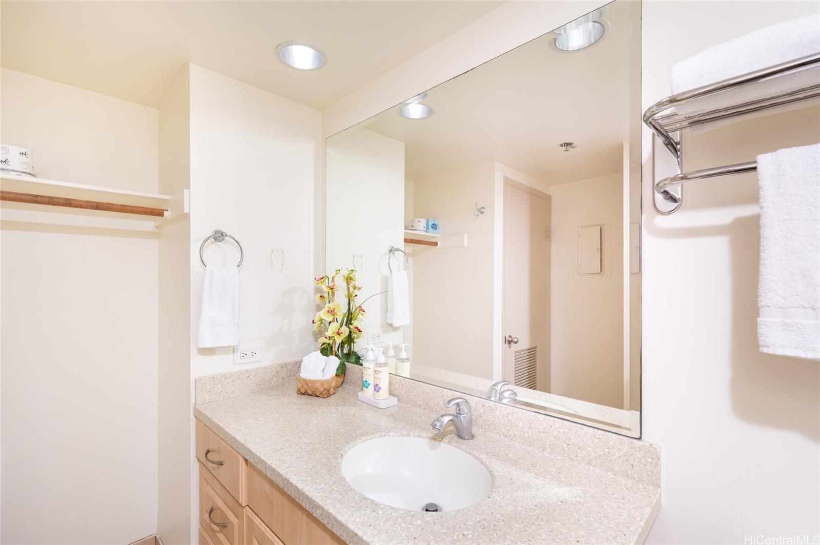 Waikiki Sunset condo # 2901(NUC), Honolulu, Hawaii - photo 11 of 22