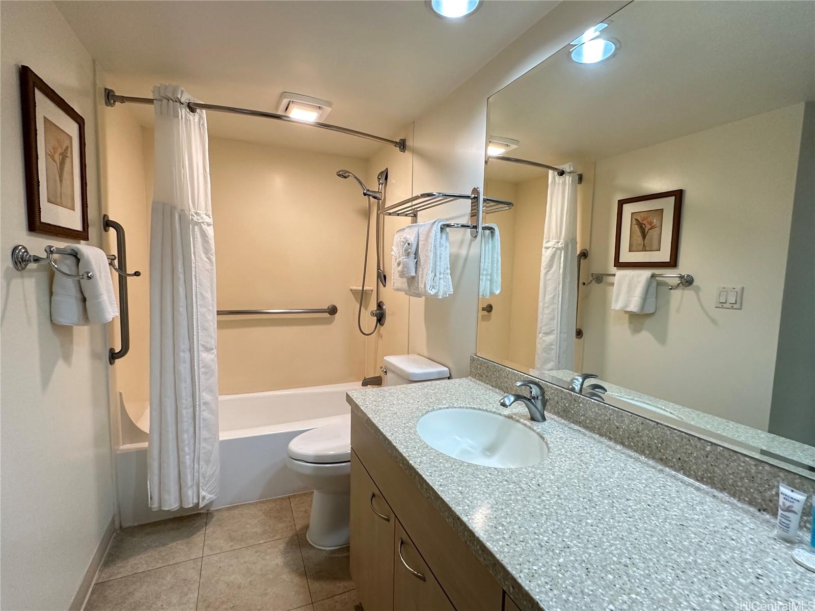 Waikiki Sunset condo # 3003 (NUC), Honolulu, Hawaii - photo 6 of 14