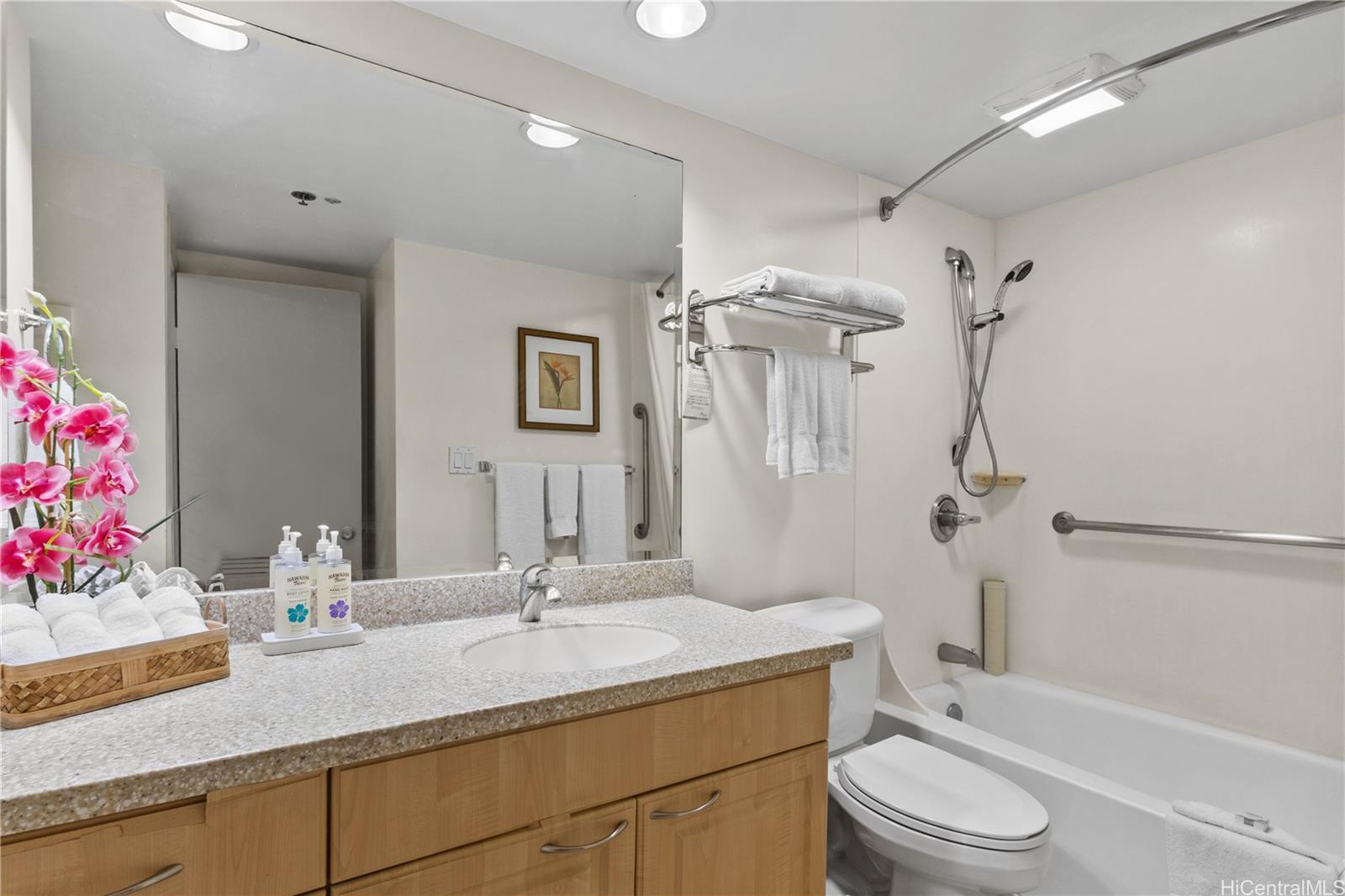 Waikiki Sunset condo # 3101, Honolulu, Hawaii - photo 12 of 19