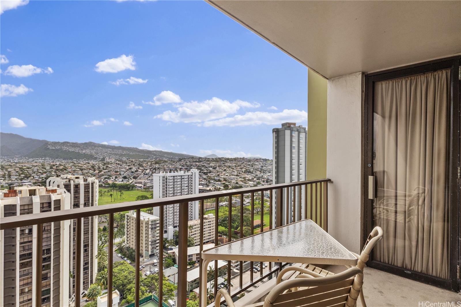 Waikiki Sunset condo # 3101, Honolulu, Hawaii - photo 6 of 19