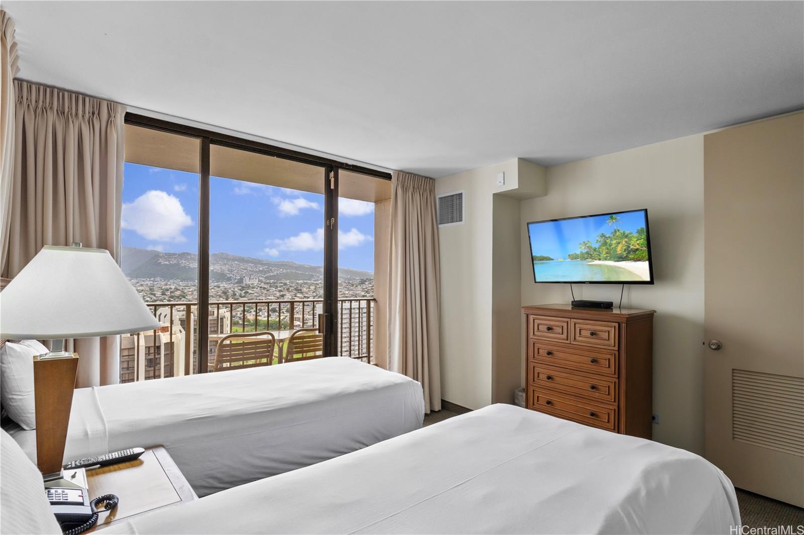 Waikiki Sunset condo # 3101, Honolulu, Hawaii - photo 9 of 19