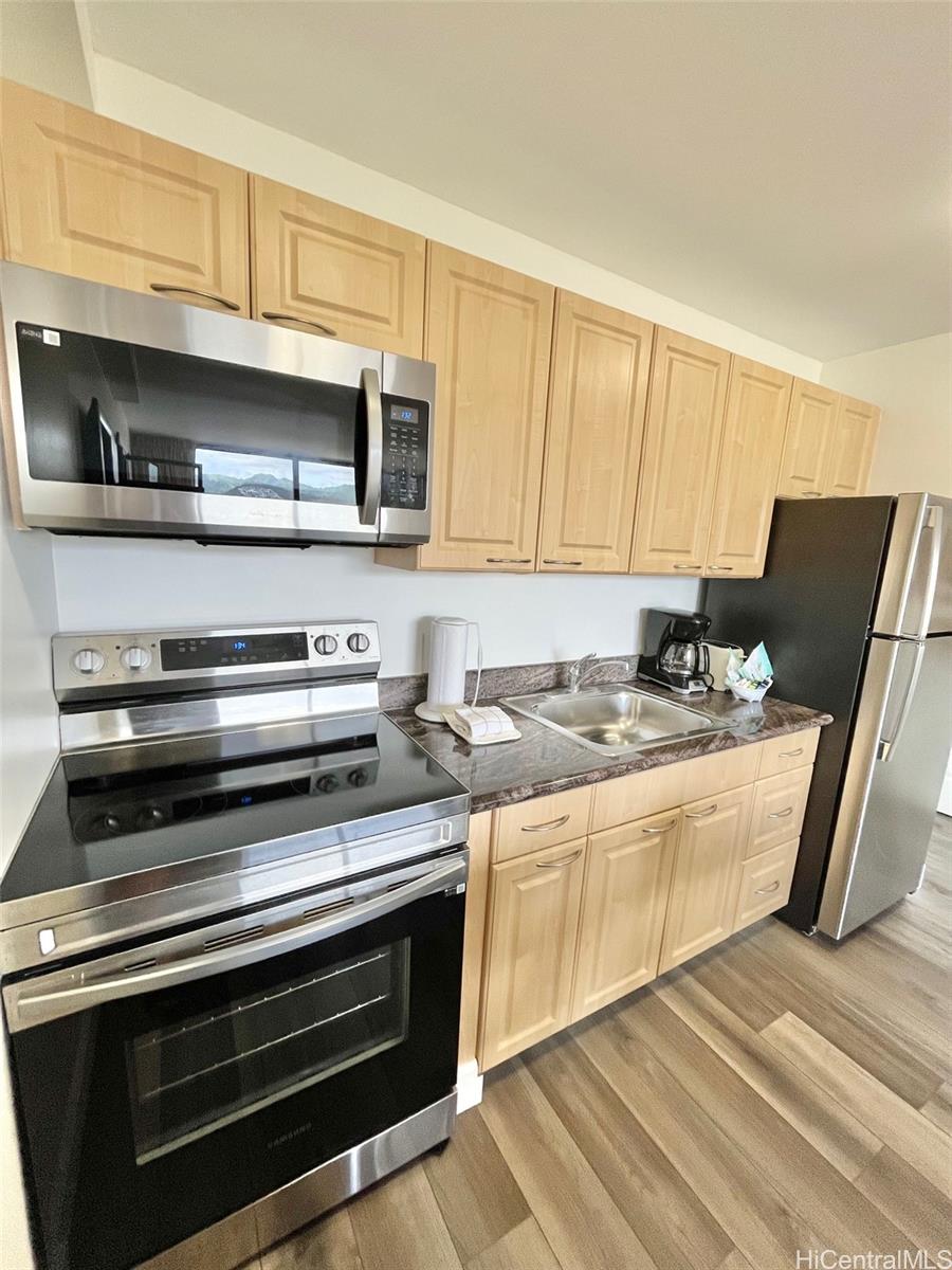 Waikiki Sunset condo # 3301 (NUC), Honolulu, Hawaii - photo 7 of 14