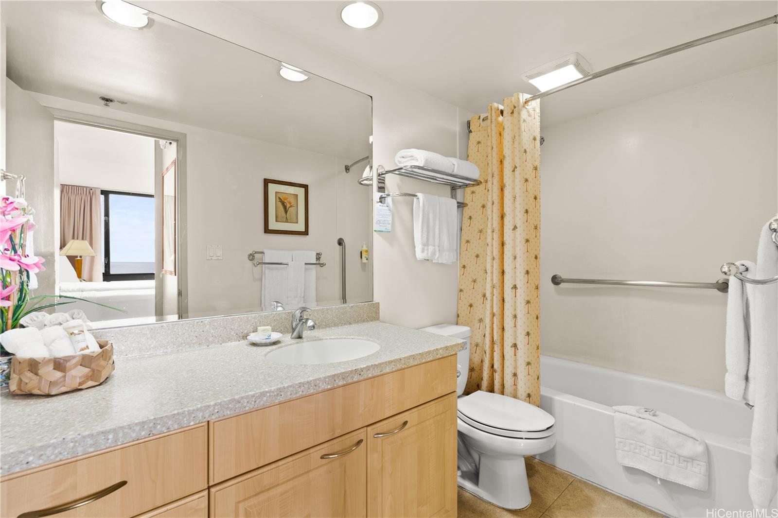 Waikiki Sunset condo # 3308(NUC), Honolulu, Hawaii - photo 14 of 19