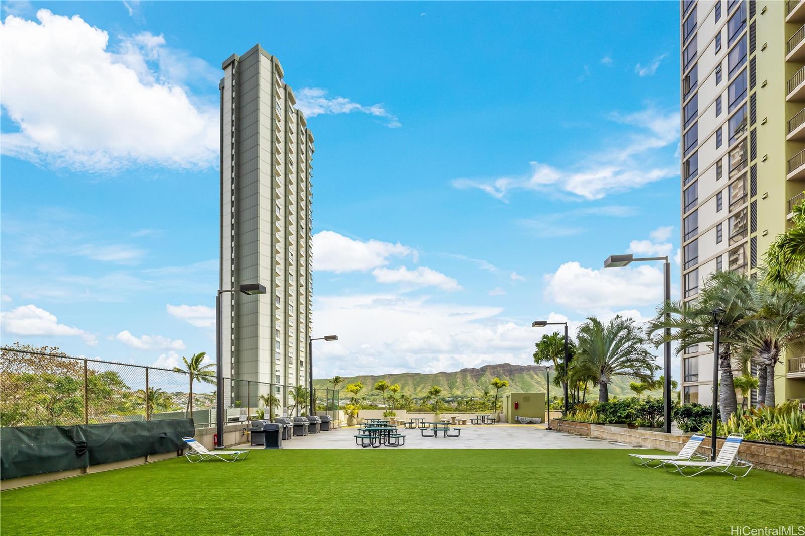 Waikiki Sunset condo # 3705 (NUC), Honolulu, Hawaii - photo 11 of 13