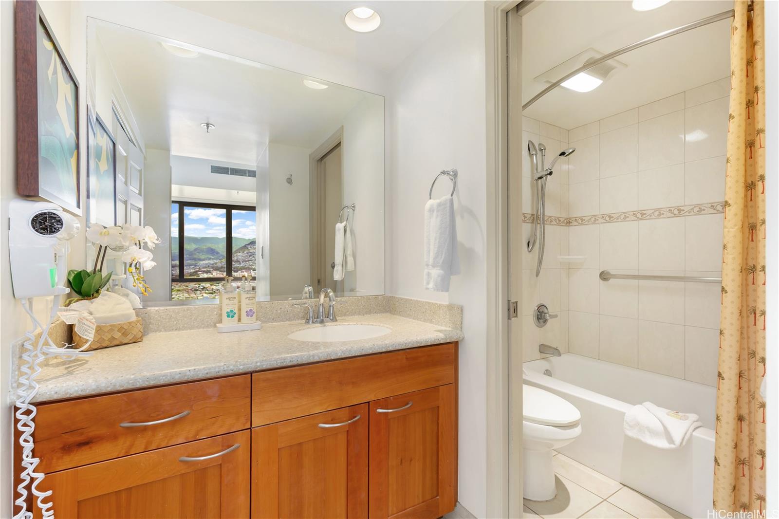 Waikiki Sunset condo # 3801, Honolulu, Hawaii - photo 15 of 25