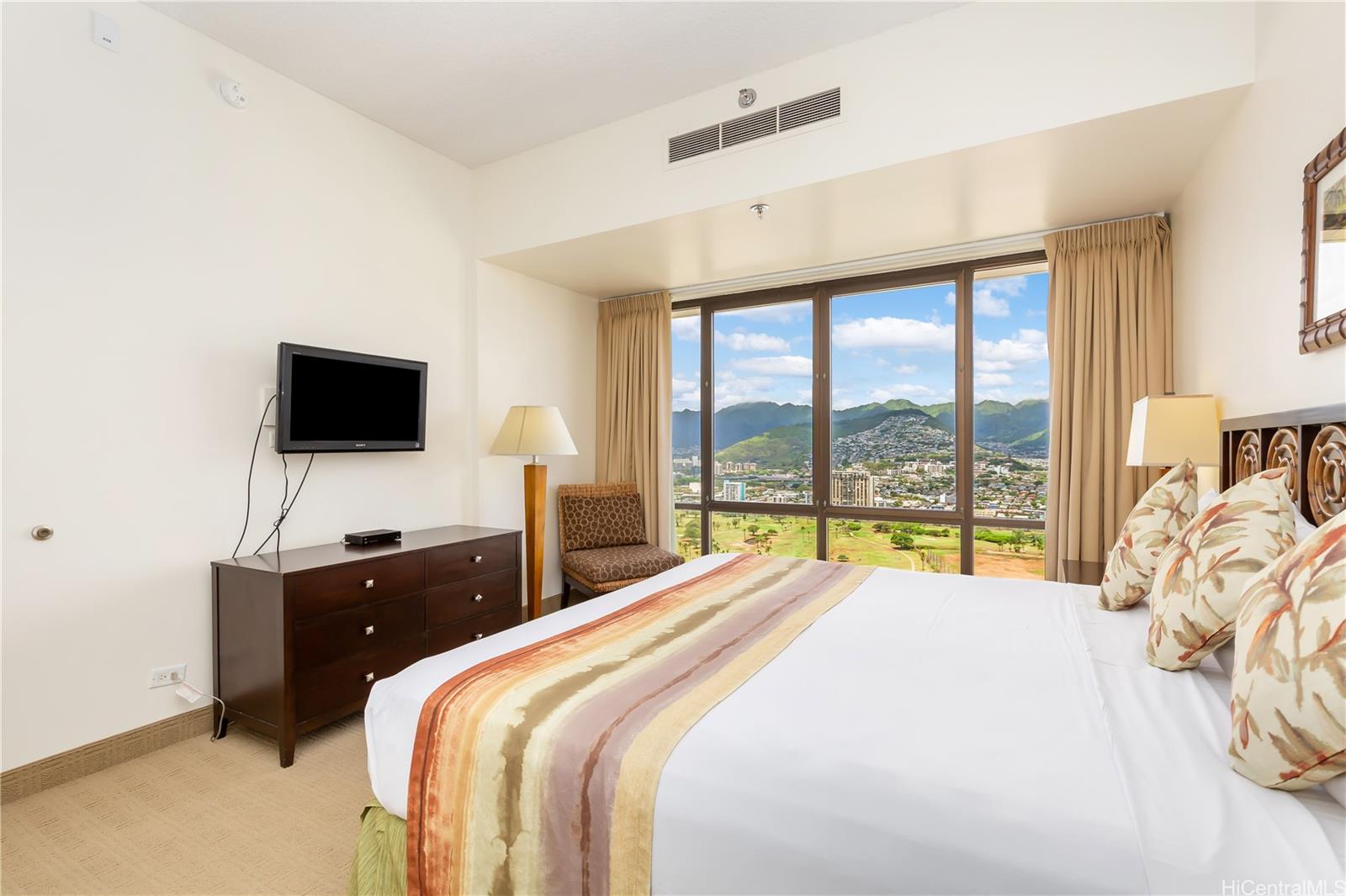 Waikiki Sunset condo # 3801, Honolulu, Hawaii - photo 17 of 25