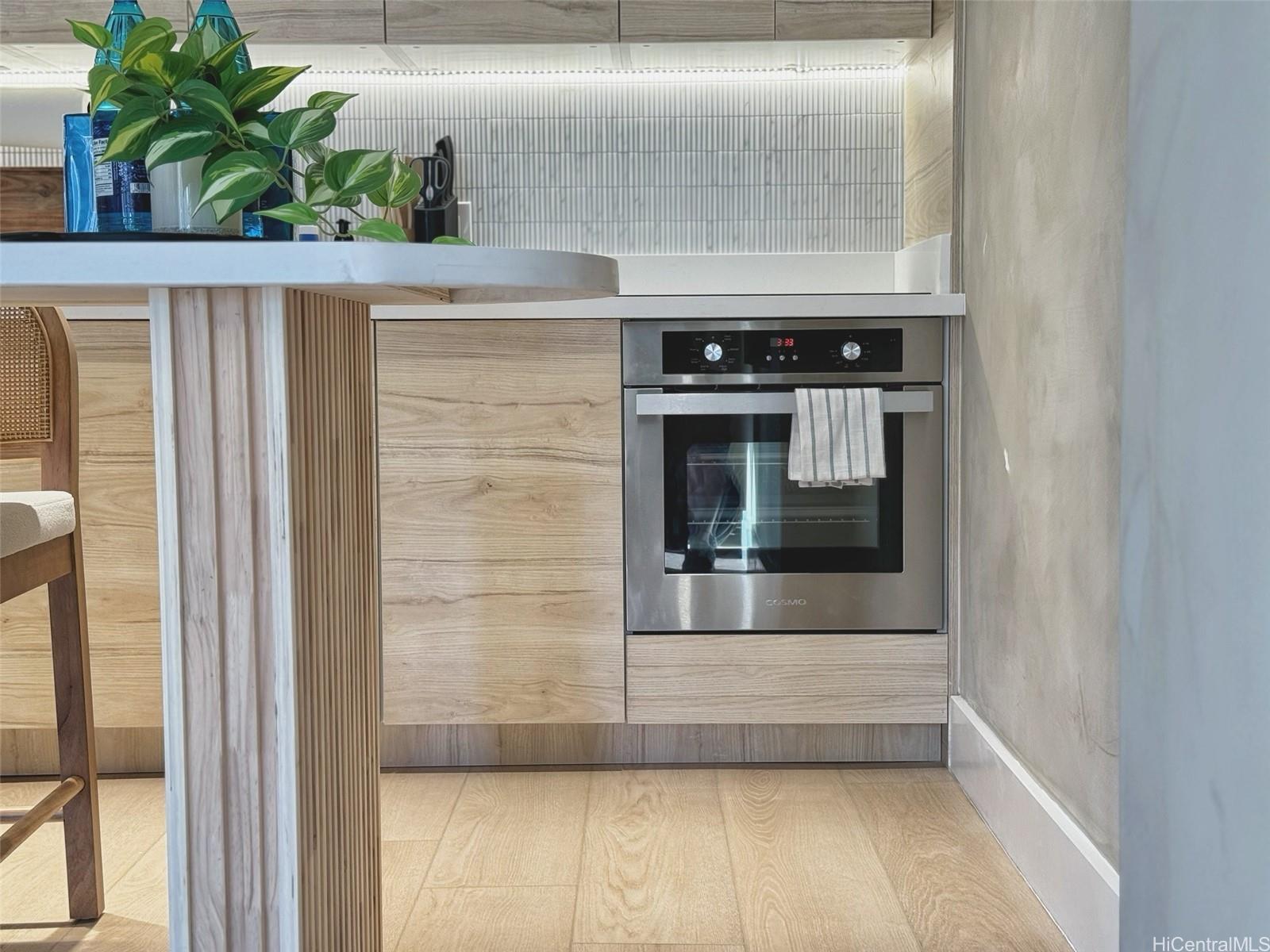 Waikiki Sunset condo # 710 (NUC), Honolulu, Hawaii - photo 7 of 25