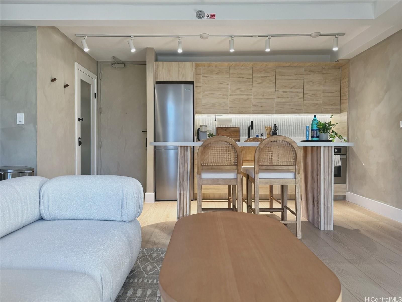 Waikiki Sunset condo # 710 (NUC), Honolulu, Hawaii - photo 9 of 25