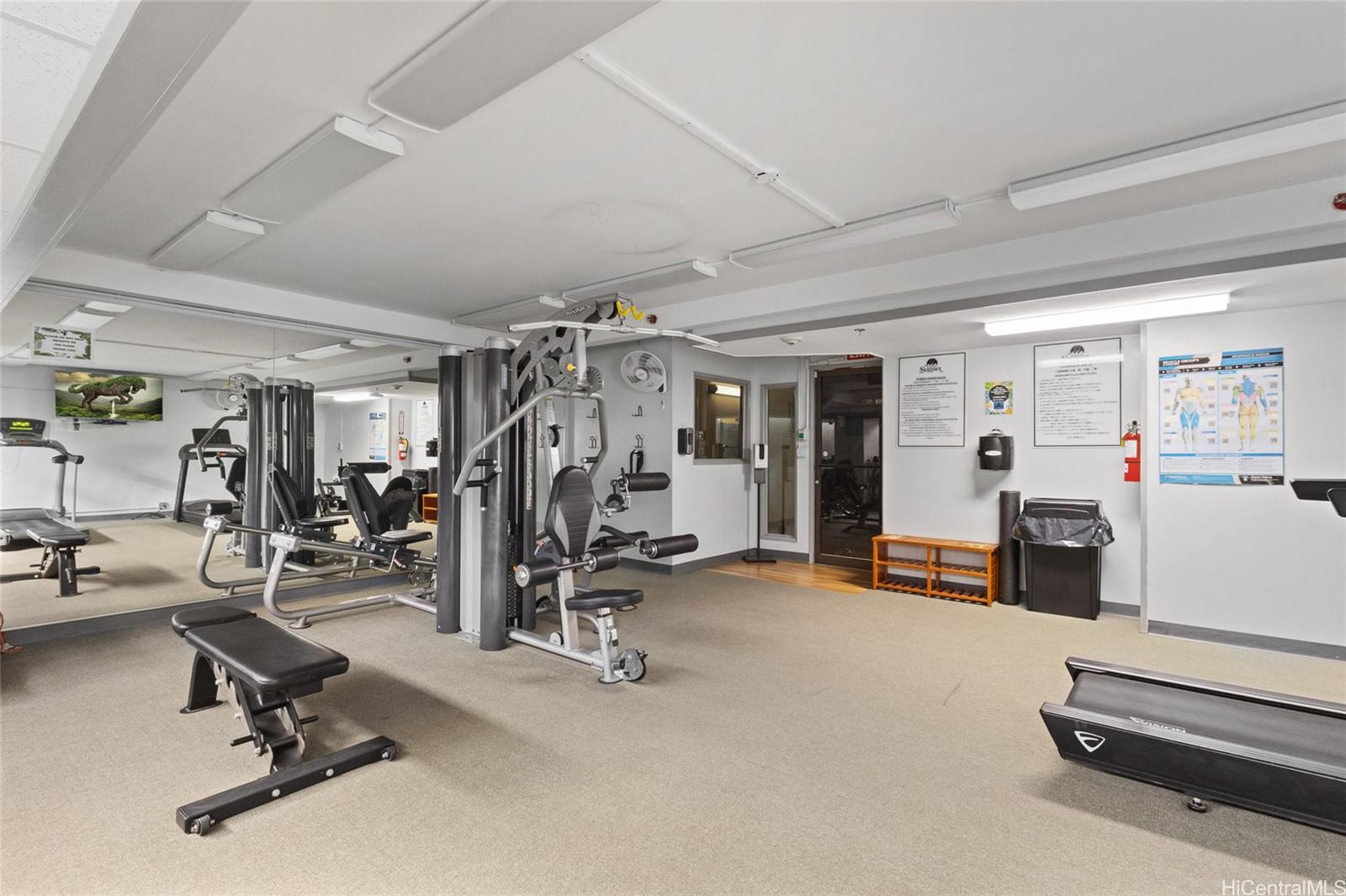 Waikiki Sunset condo # 902 (NUC), Honolulu, Hawaii - photo 18 of 22