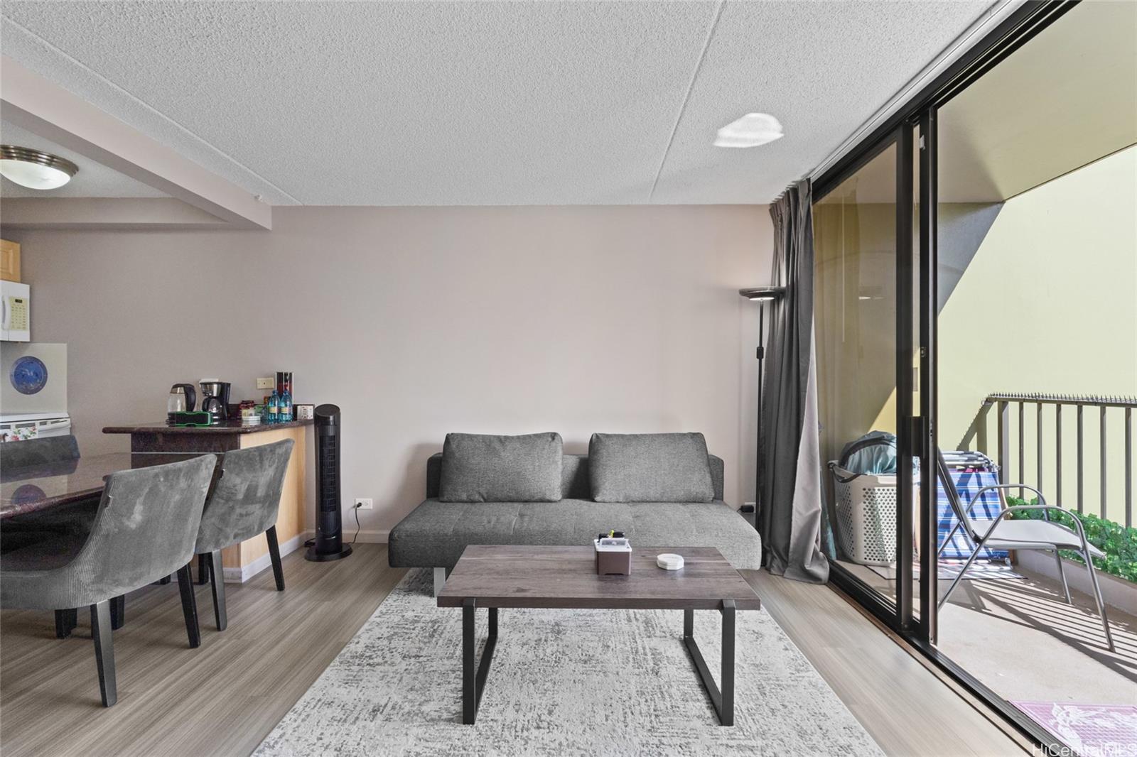 Waikiki Sunset condo # 902 (NUC), Honolulu, Hawaii - photo 4 of 22