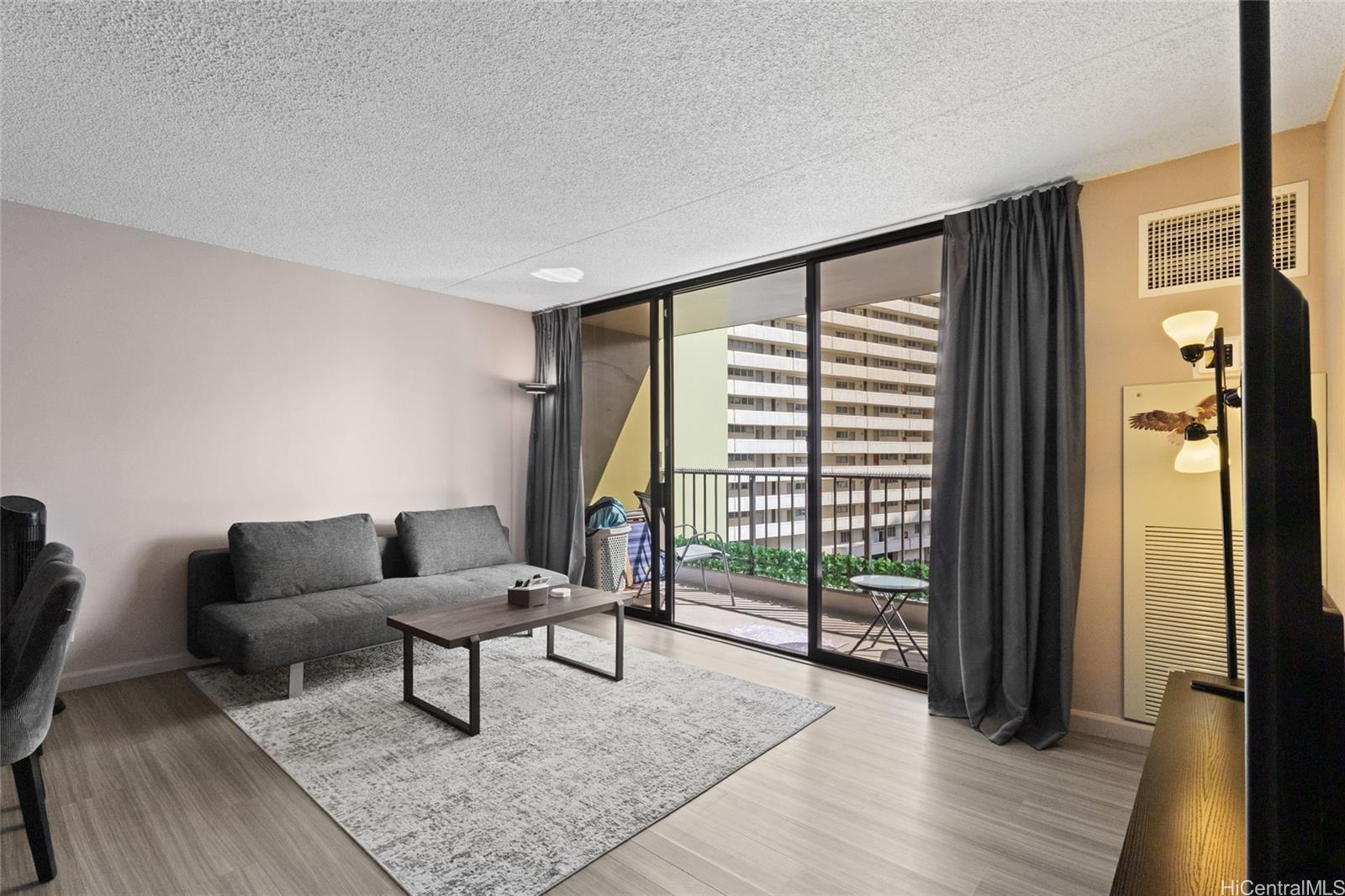 Waikiki Sunset condo # 902 (NUC), Honolulu, Hawaii - photo 5 of 22