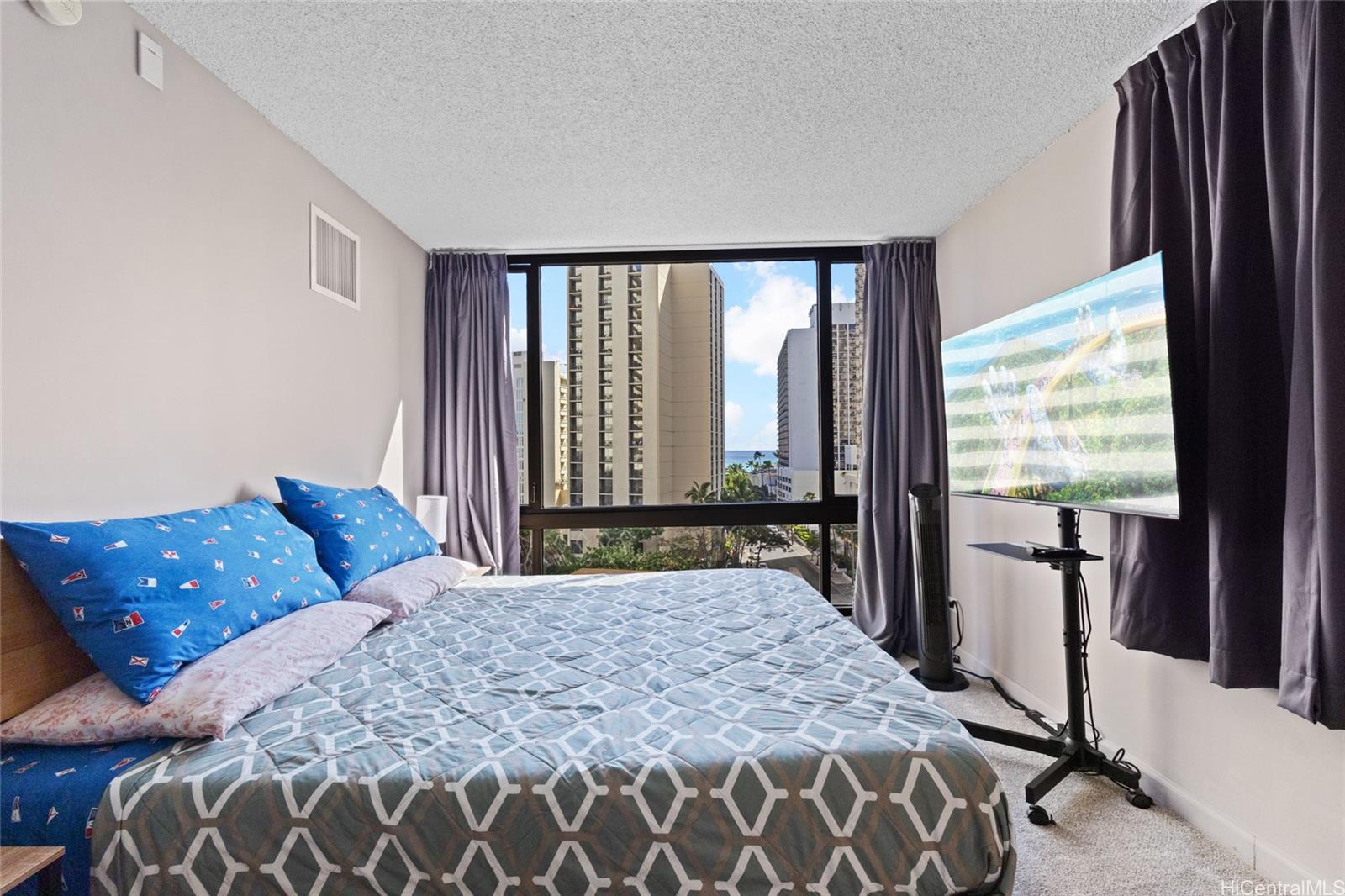 Waikiki Sunset condo # 902 (NUC), Honolulu, Hawaii - photo 8 of 22