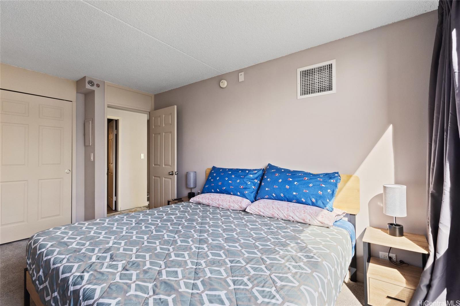 Waikiki Sunset condo # 902 (NUC), Honolulu, Hawaii - photo 9 of 22