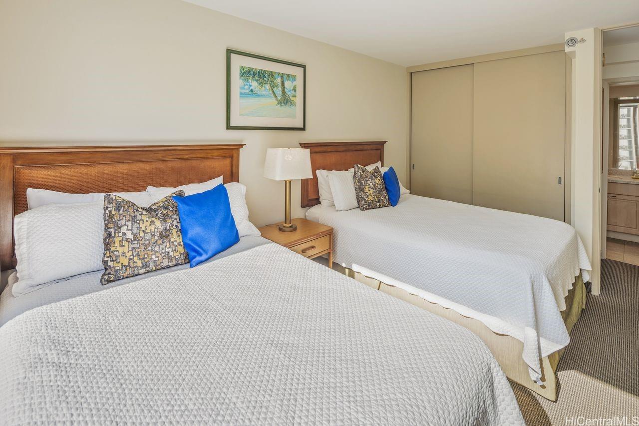 Waikiki Sunset condo # 906, Honolulu, Hawaii - photo 16 of 25