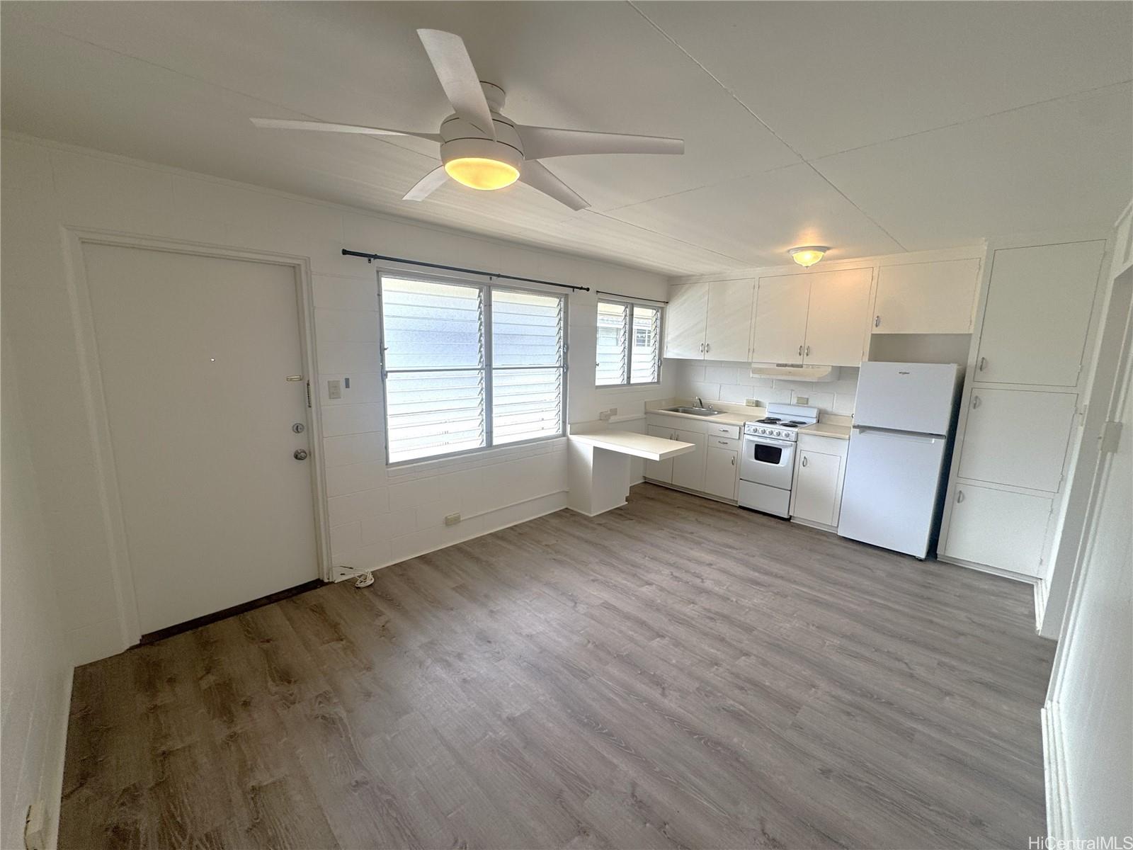 2307 Fern St Honolulu - Rental - photo 2 of 11