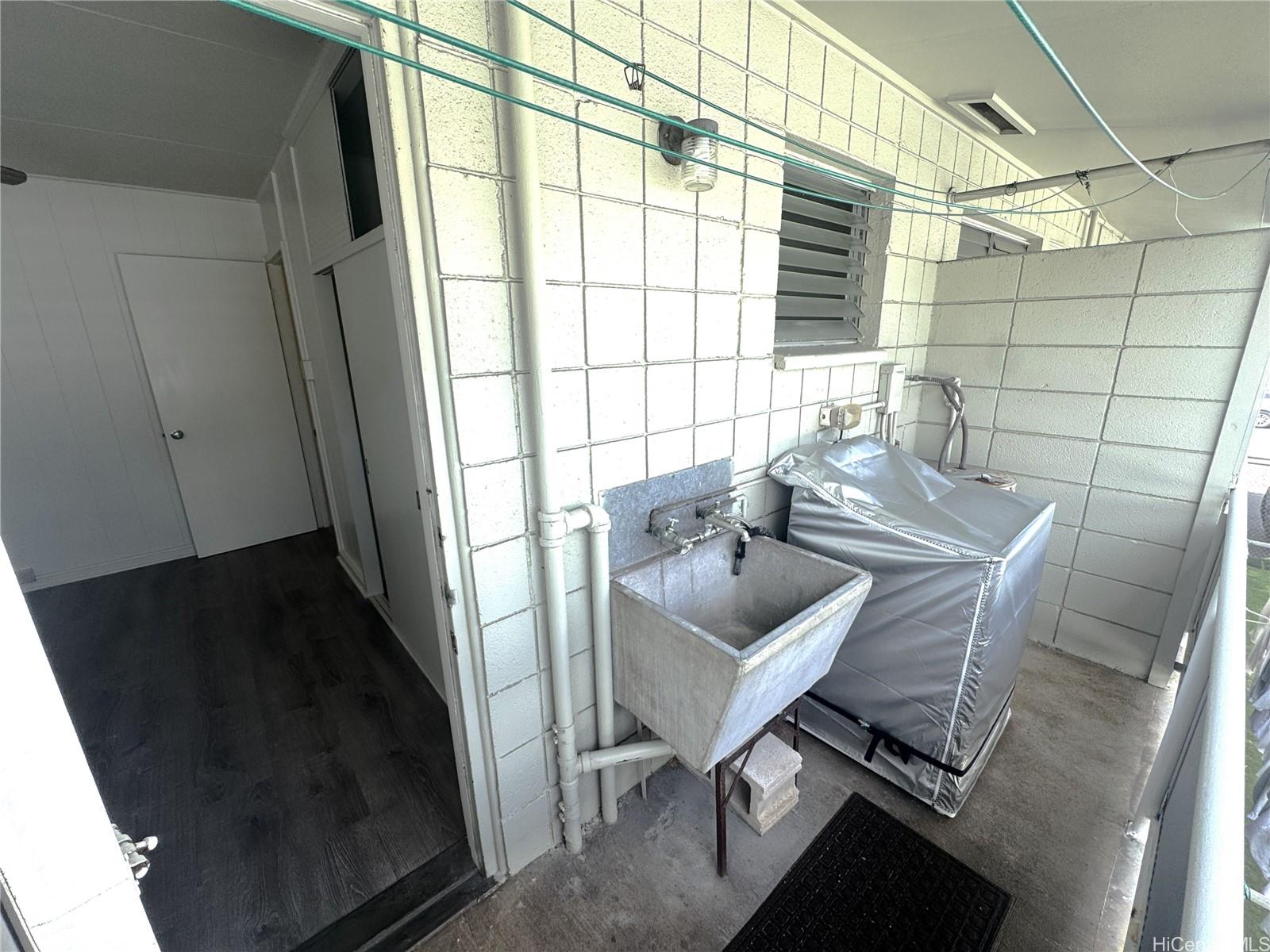 2307 Fern St Honolulu - Rental - photo 11 of 11