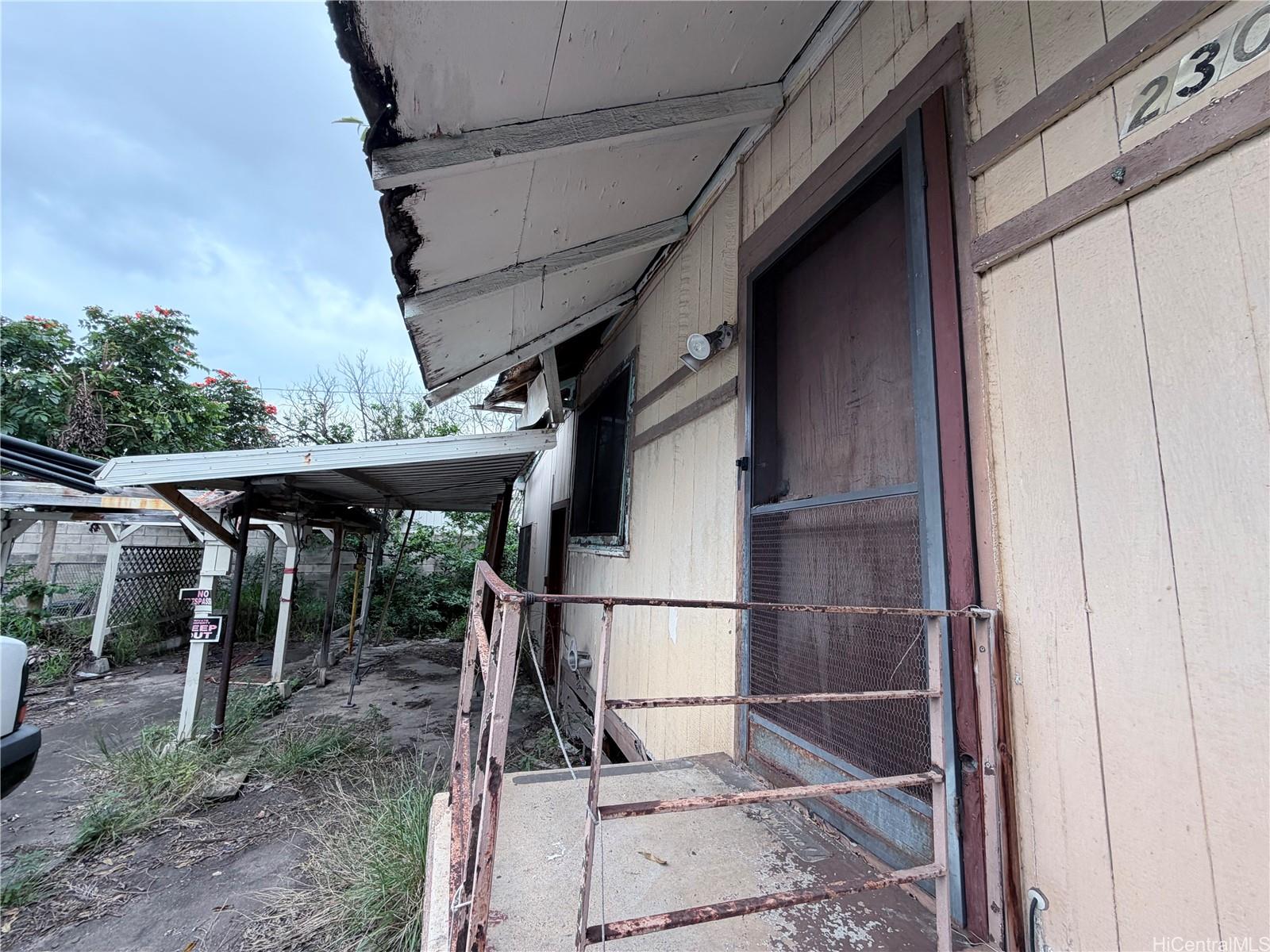 2307 A  N School St Kalihi-lower, Honolulu home - photo 4 of 4
