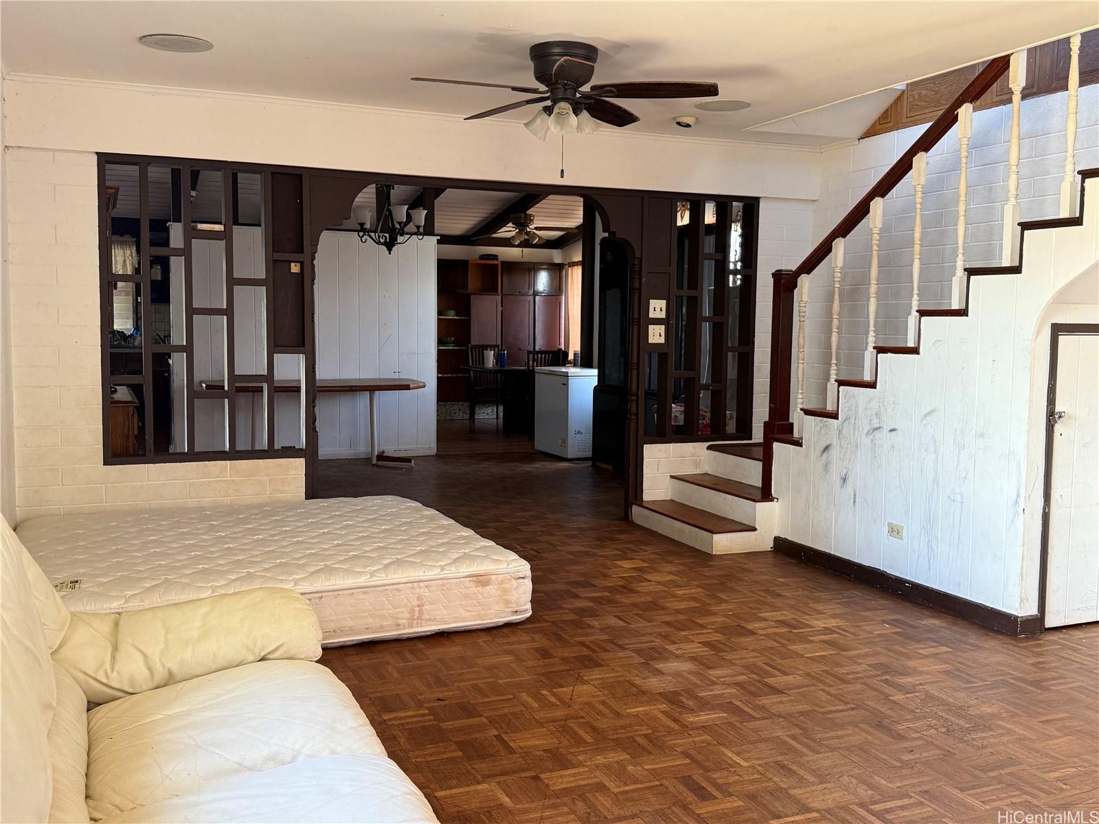 2310  Apoepoe Street Pacific Palisades, PearlCity home - photo 2 of 10