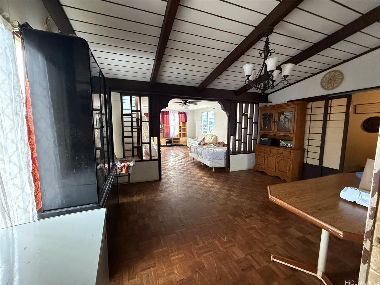 2310  Apoepoe Street Pacific Palisades, PearlCity home - photo 3 of 10