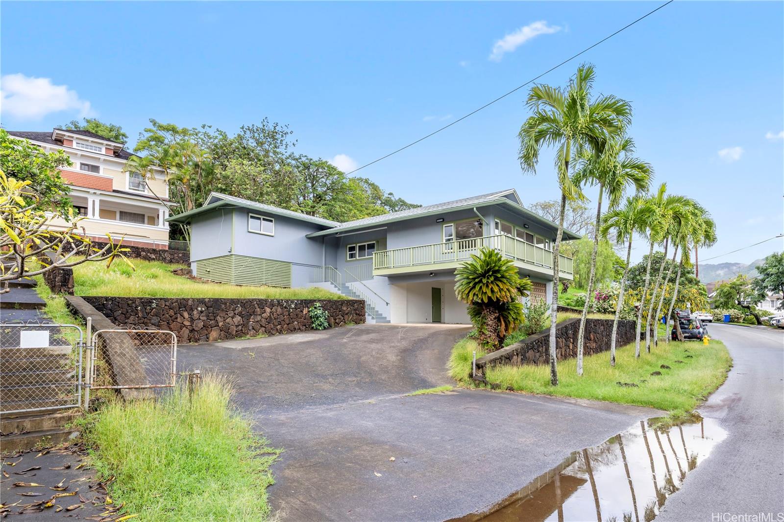 2312  Liloa Rise Manoa Area, Honolulu home - photo 2 of 15