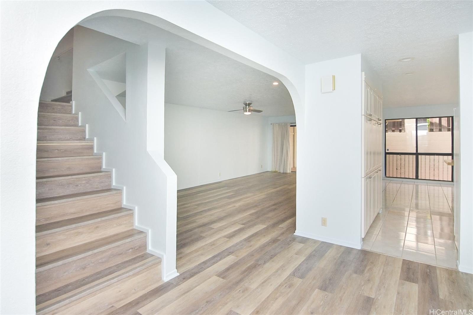 2312  Seaview Ave Manoa-lower, Honolulu home - photo 2 of 25