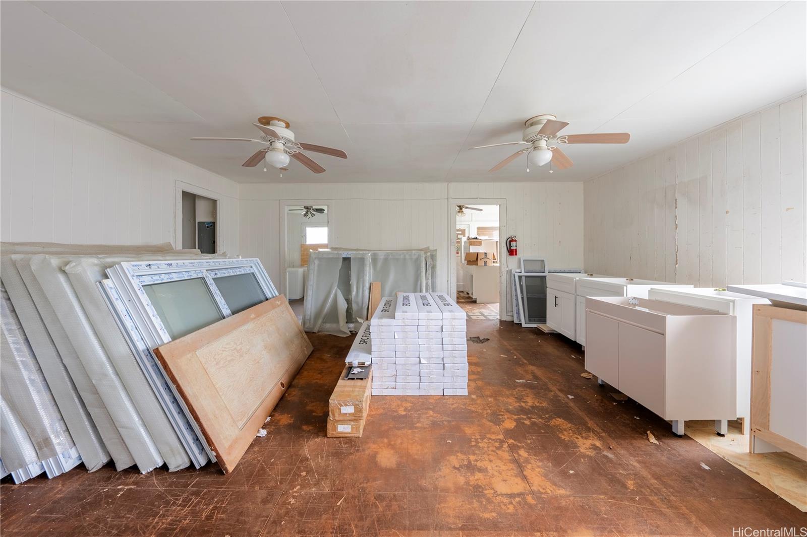 2315  California Ave Wahiawa Heights, Central home - photo 2 of 13