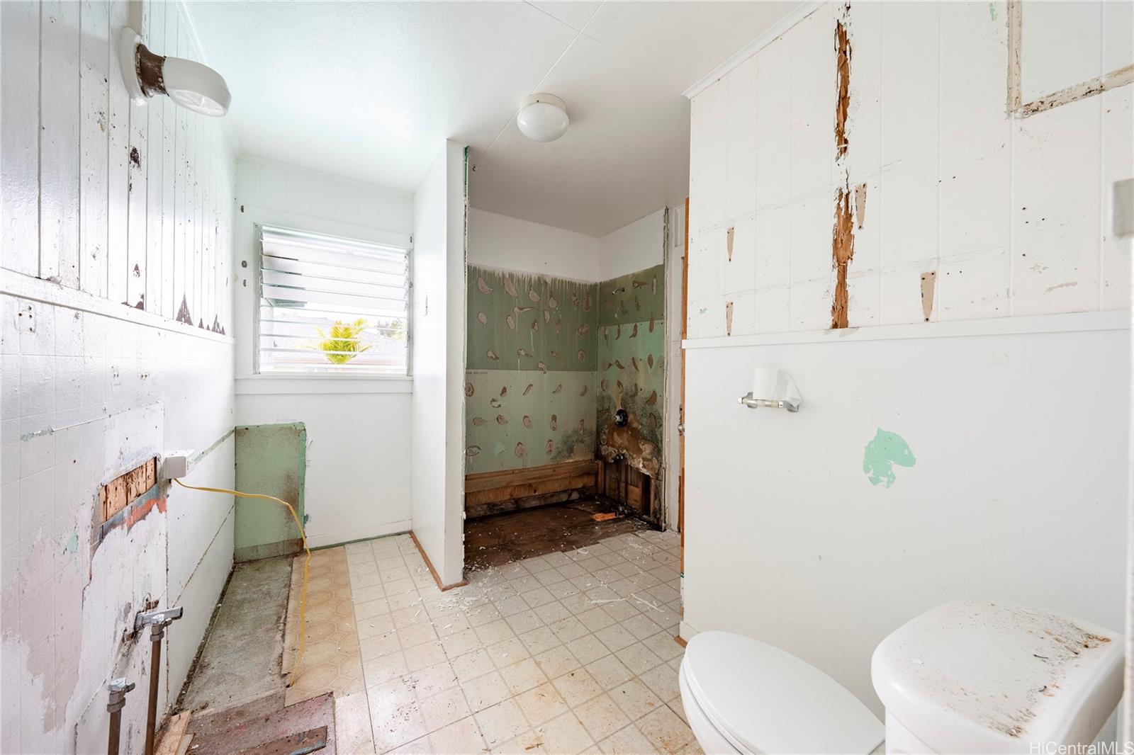 2315  California Ave Wahiawa Heights, Central home - photo 6 of 13