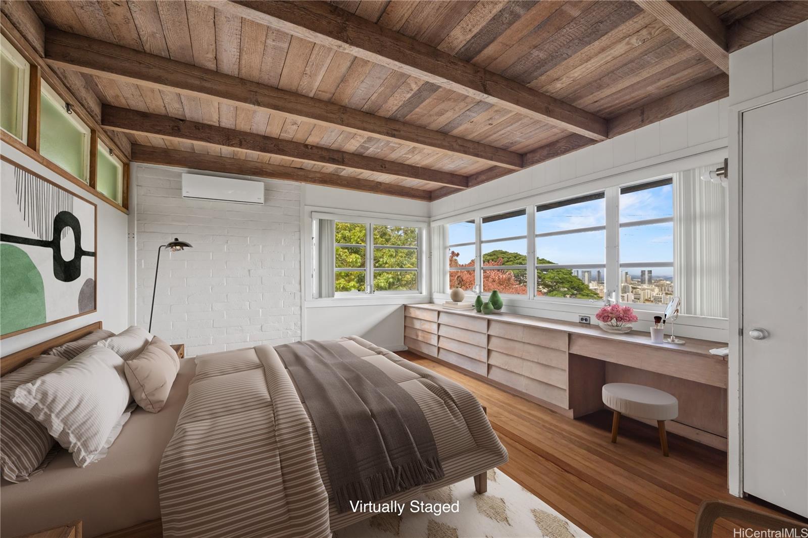 2316  Round Top Drive Makiki Heights, Honolulu home - photo 12 of 25