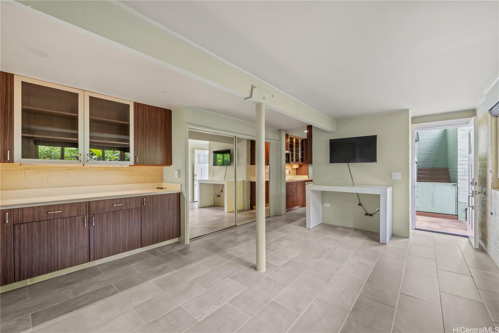 2316  Round Top Drive Makiki Heights, Honolulu home - photo 19 of 25