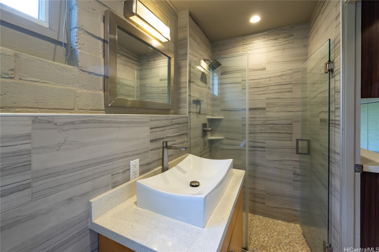 2316  Round Top Drive Makiki Heights, Honolulu home - photo 20 of 25