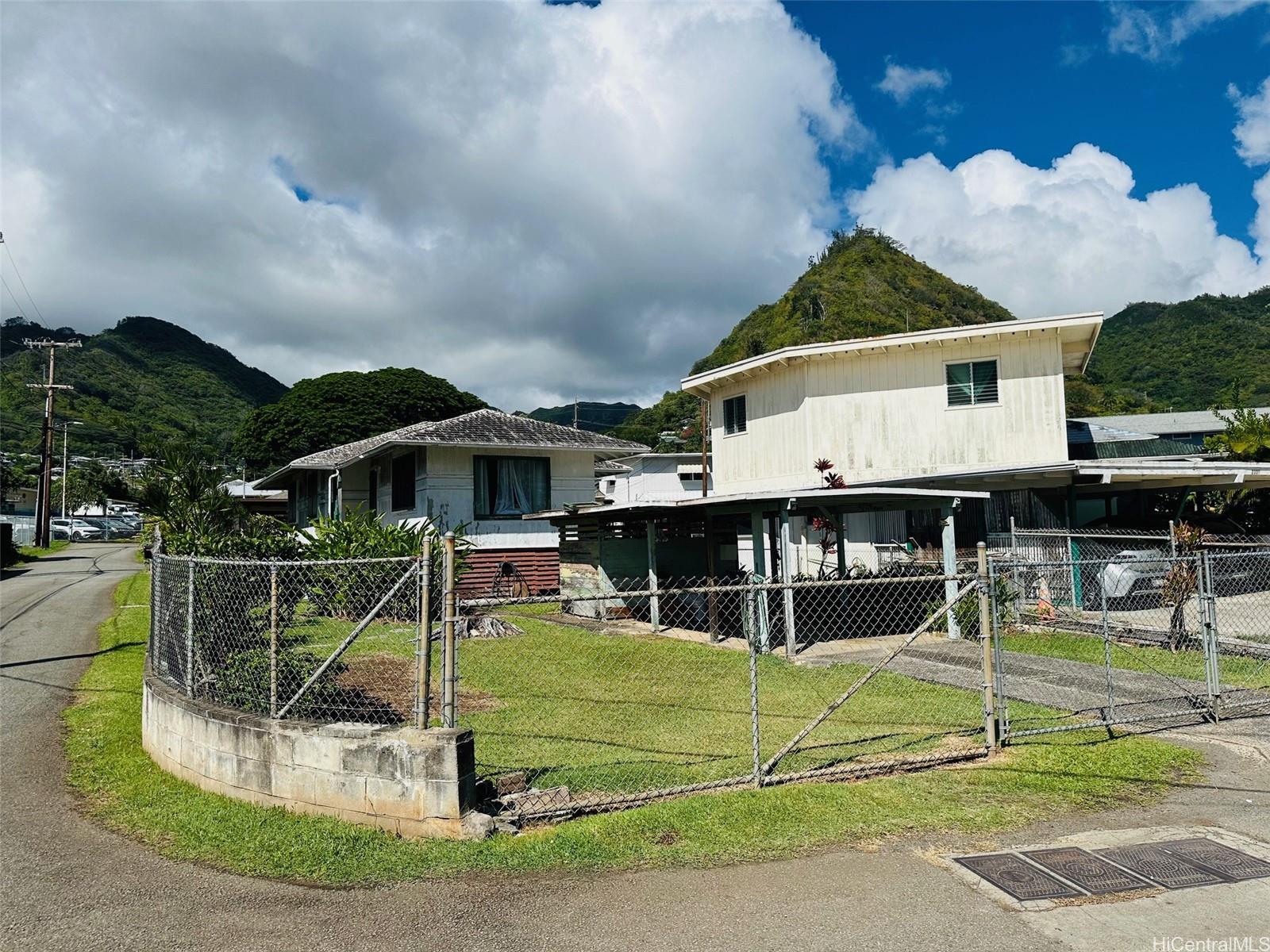 2318  Hanakealoha Place Palolo, Diamond Head home - photo 2 of 10