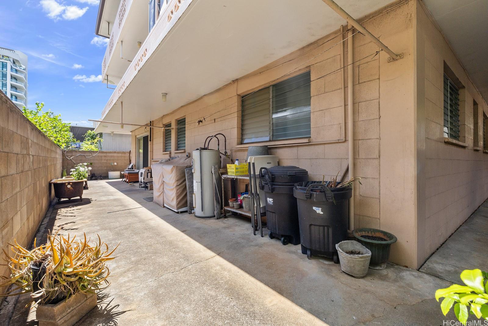 2318 Lime Street Honolulu - Multi-family - photo 12 of 25