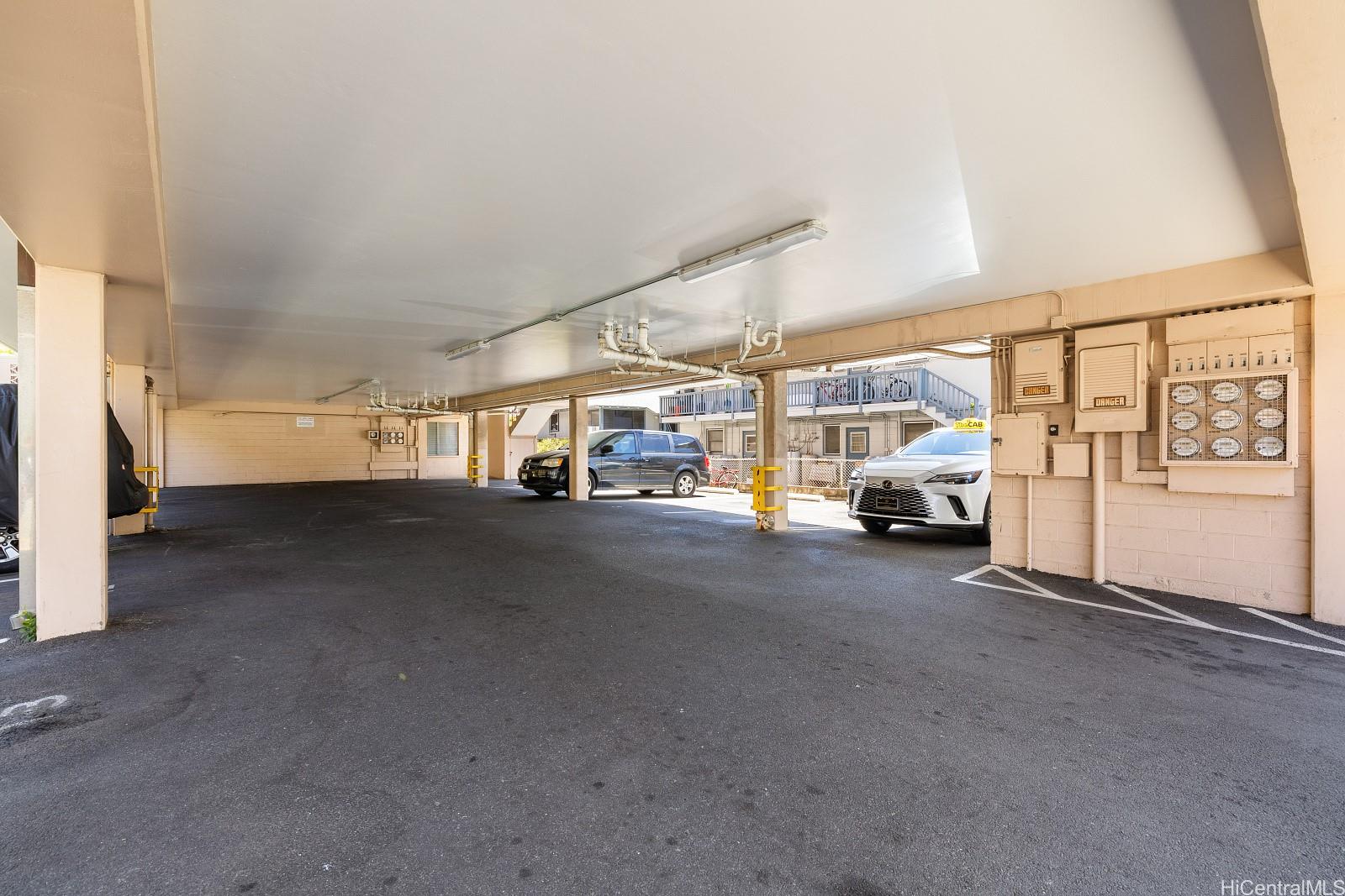 2318 Lime Street Honolulu - Multi-family - photo 5 of 25