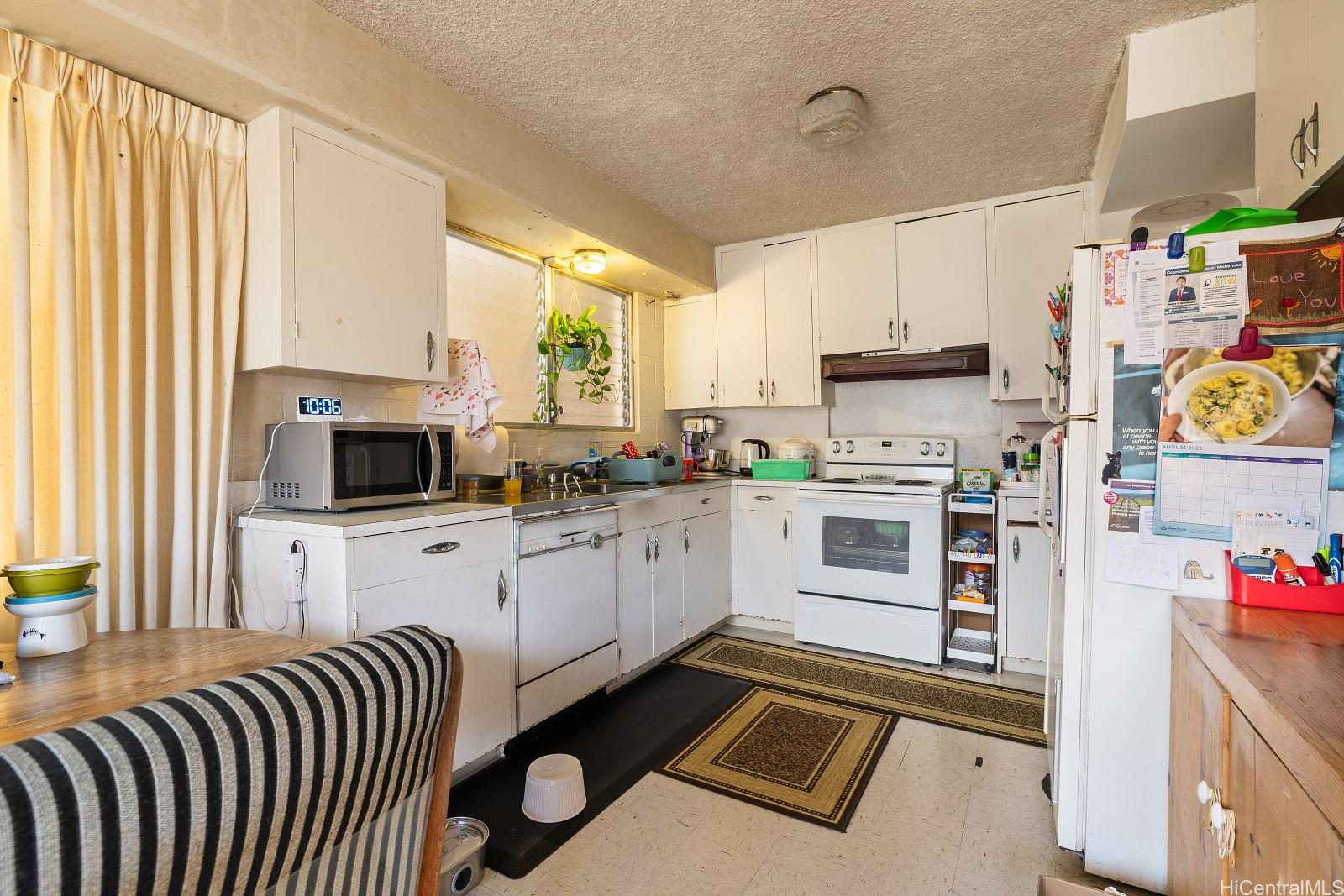 2318 Lime Street Honolulu - Multi-family - photo 7 of 25