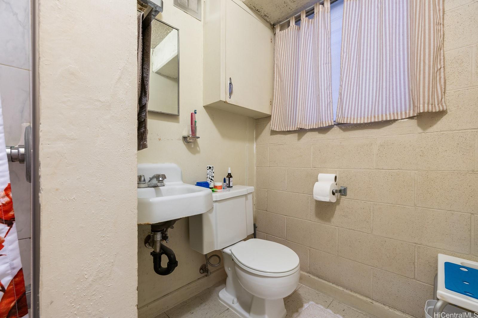 2318 Lime Street Honolulu - Multi-family - photo 10 of 25