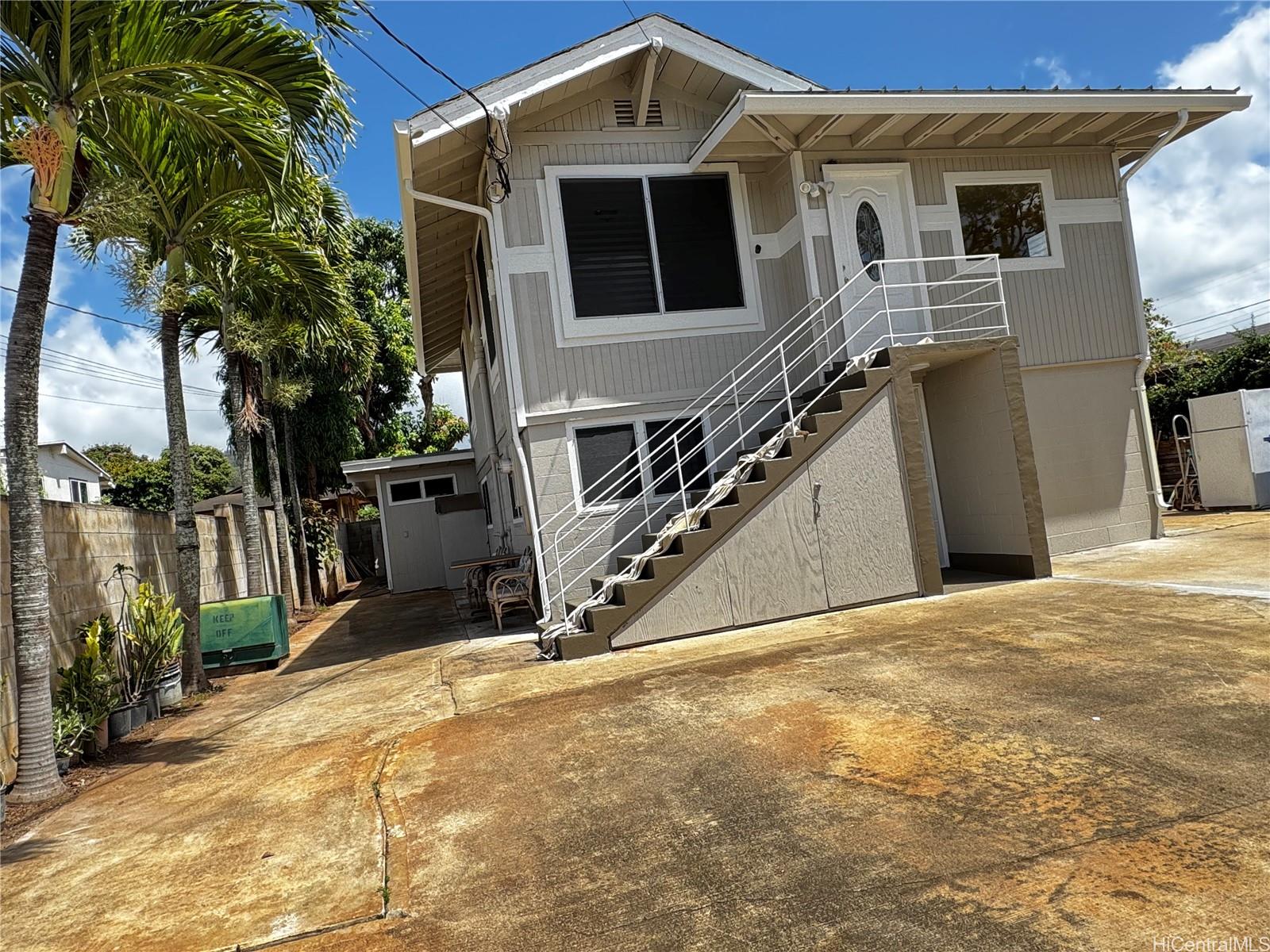 2318  Rose Street Kalihi-lower, Honolulu home - photo 2 of 14