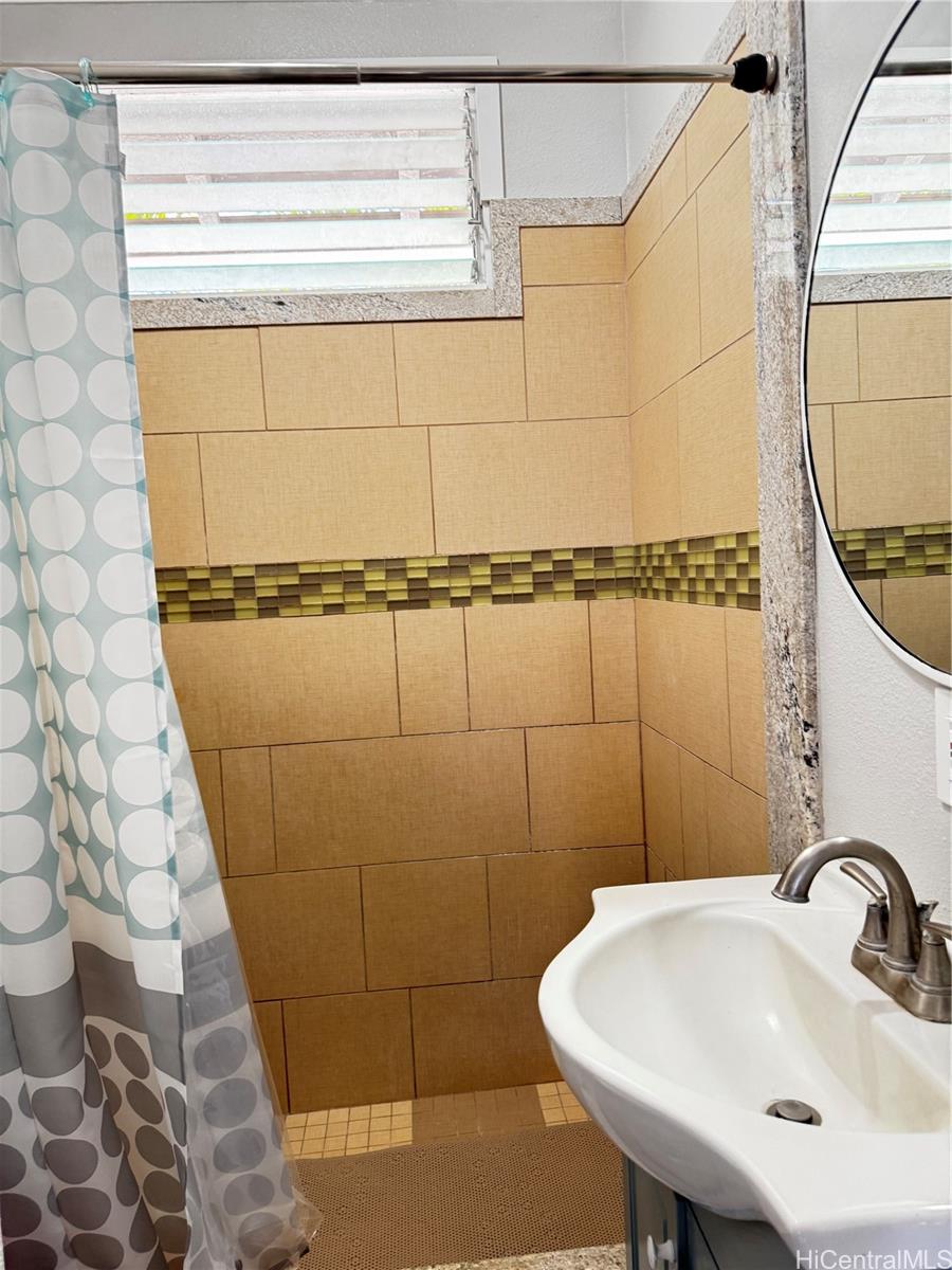 2318  Rose Street Kalihi-lower, Honolulu home - photo 14 of 14