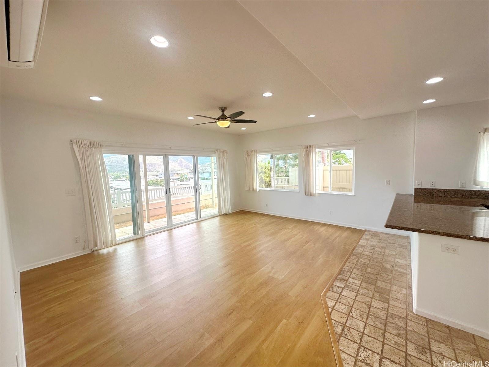 232 Hanakoa Place Honolulu - Rental - photo 3 of 24