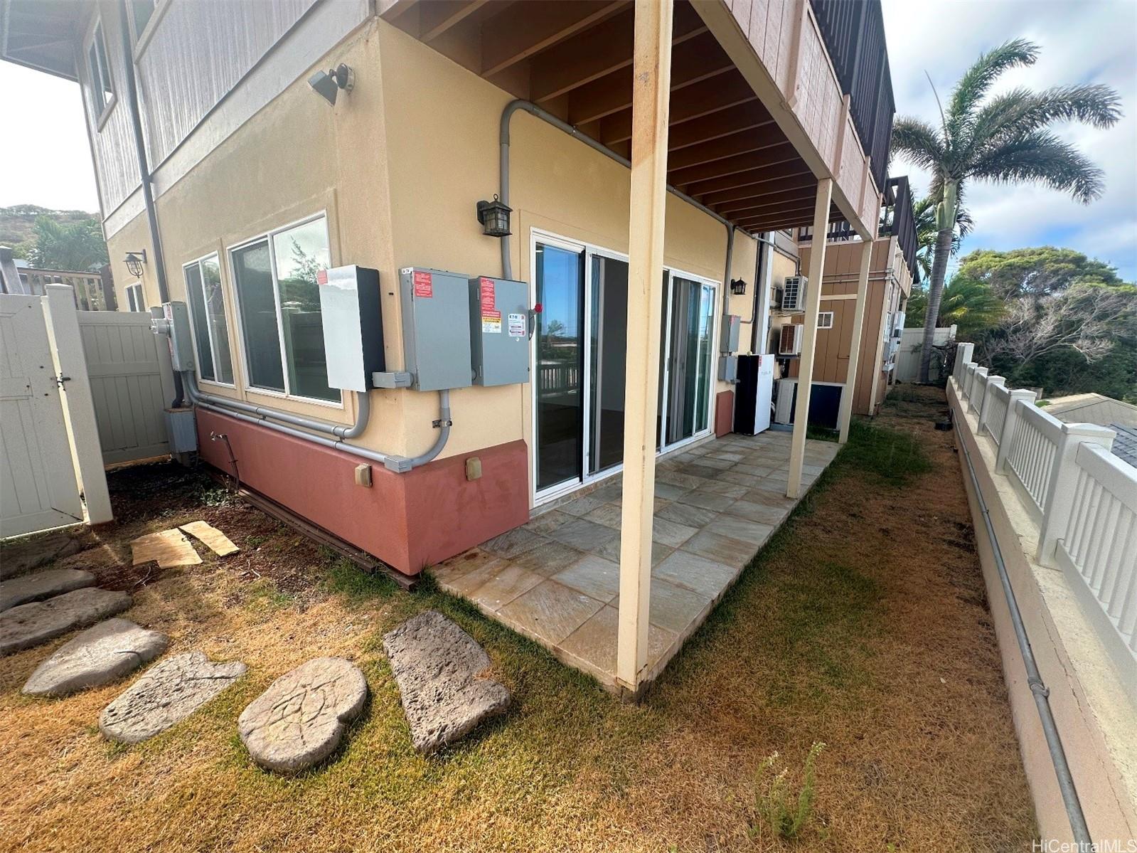 232 Hanakoa Place Honolulu - Rental - photo 21 of 24