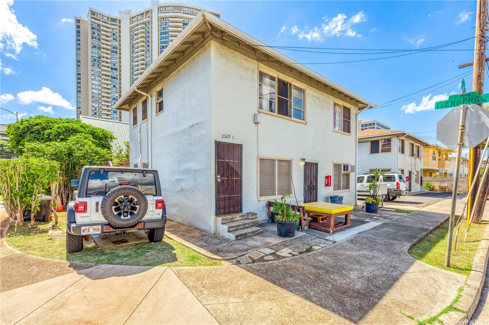 2325 Lime St Honolulu - Multi-family - photo 4 of 20