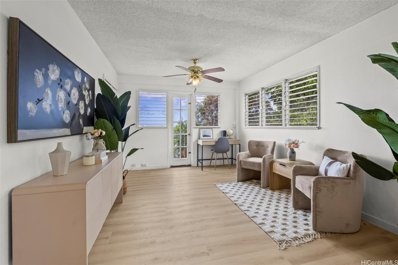 2325  Round Top Drive Makiki Heights, Honolulu home - photo 12 of 24