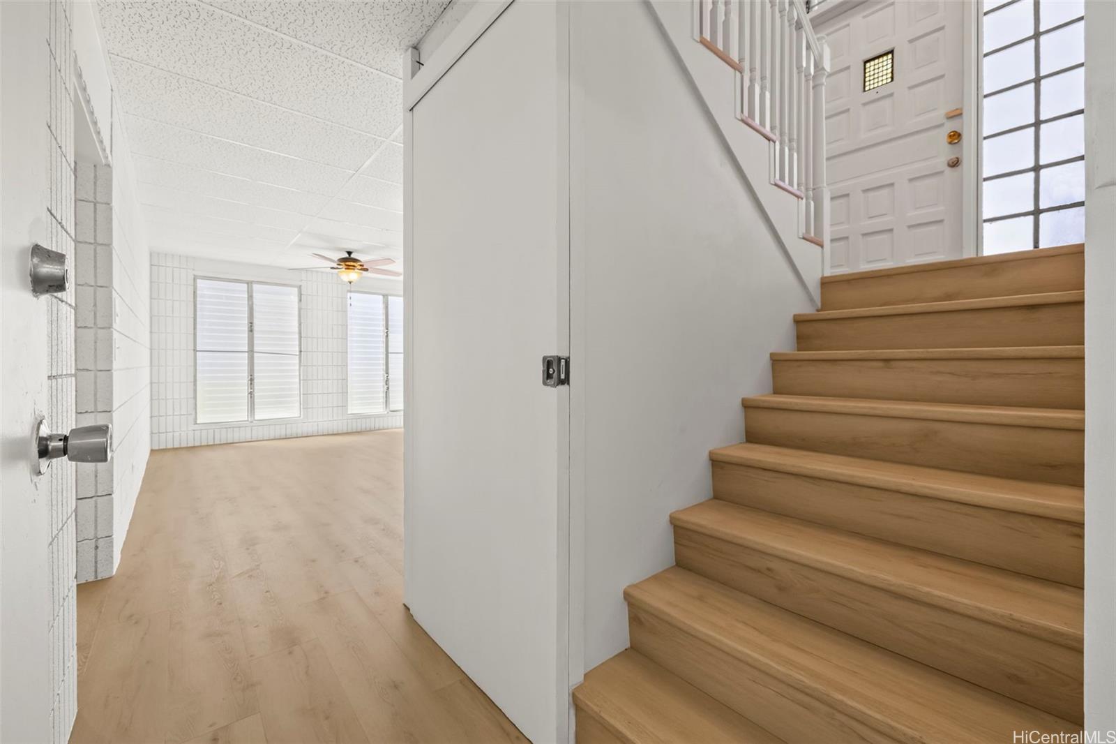 2325  Round Top Drive Makiki Heights, Honolulu home - photo 18 of 24