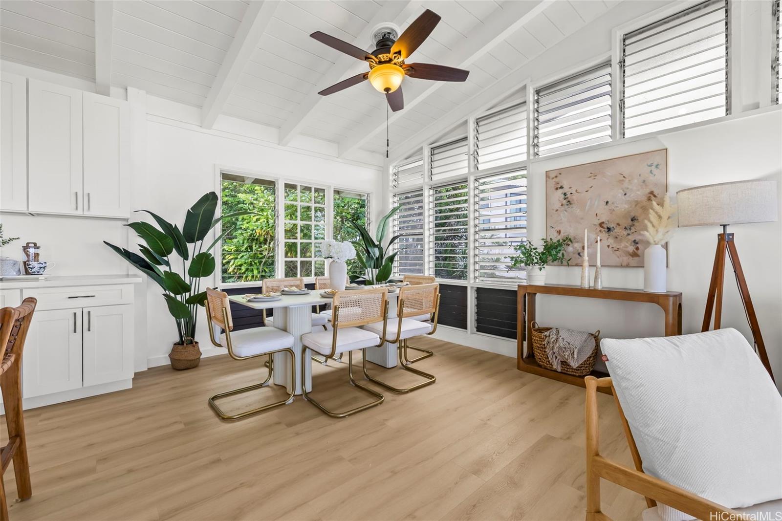 2325  Round Top Drive Makiki Heights, Honolulu home - photo 5 of 24