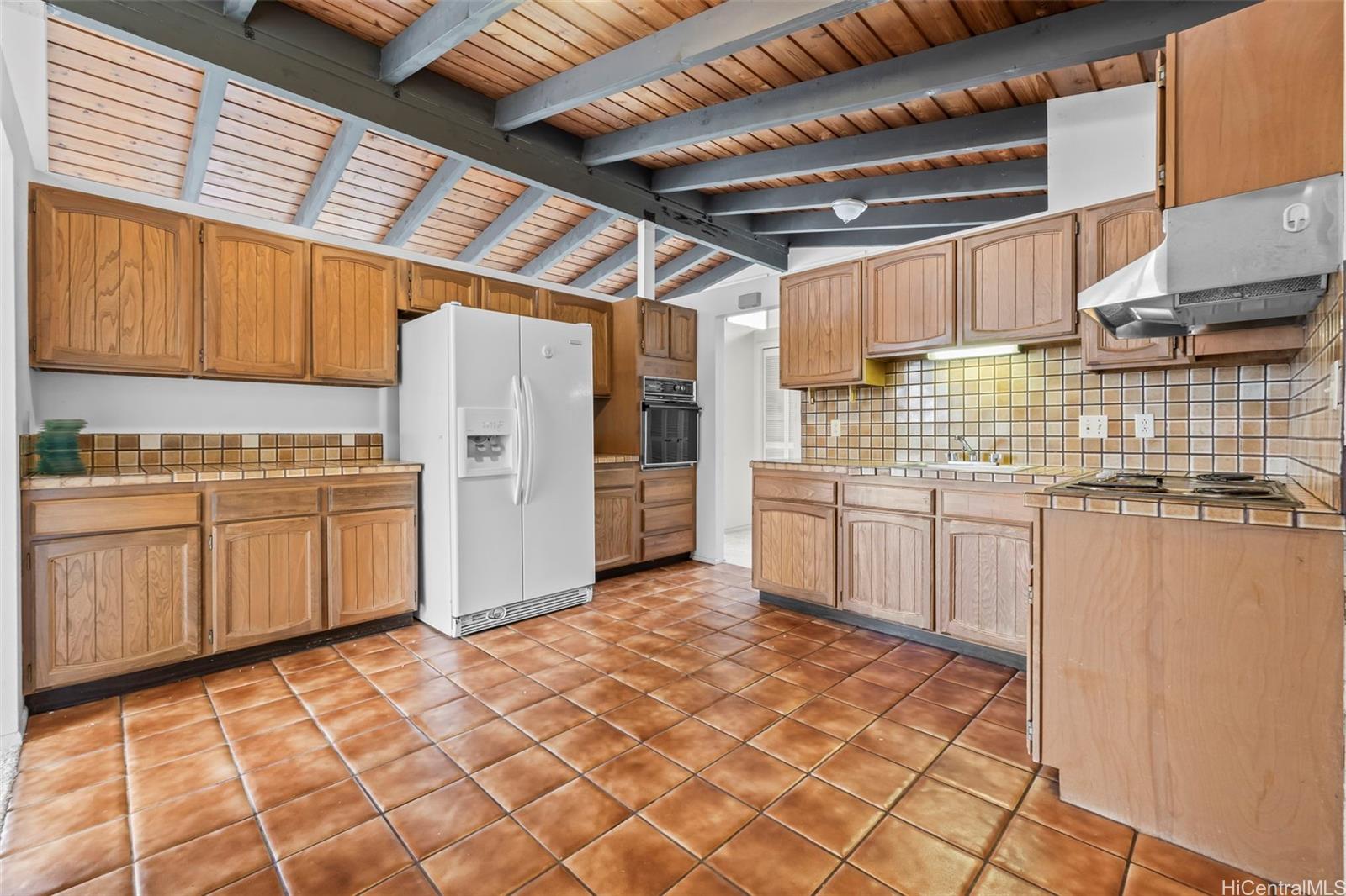 2325/2327 Round Top Drive Honolulu - Multi-family - photo 19 of 25